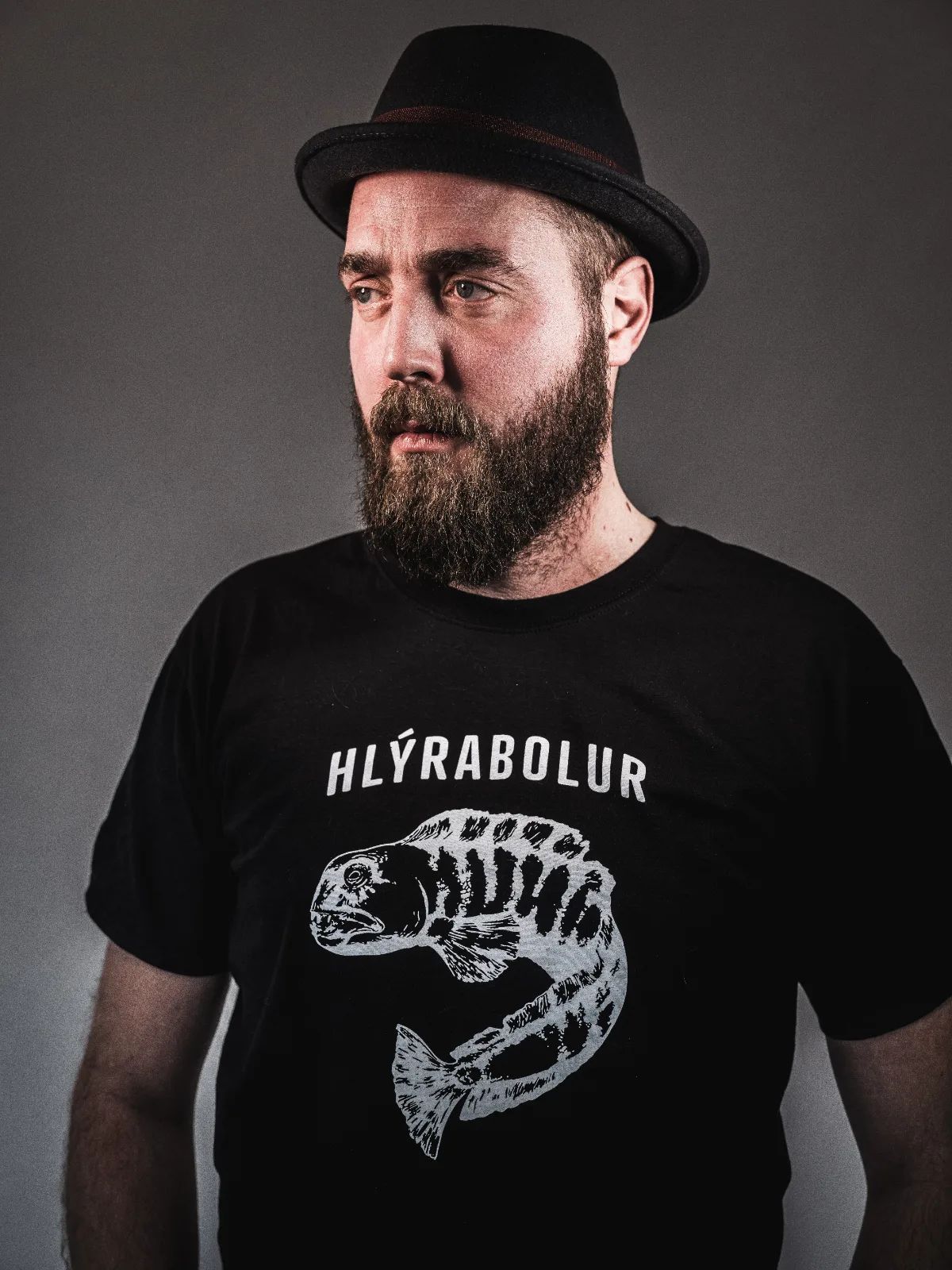 Hlýrabolur